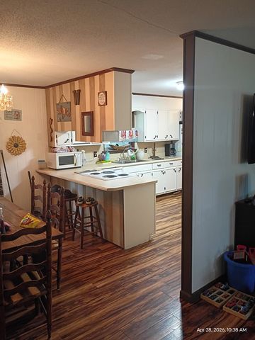 141 N Cherry Street, Tunnel Hill, GA 30755