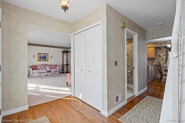 11431 Savage Drive, Sterling Heights, MI 48312