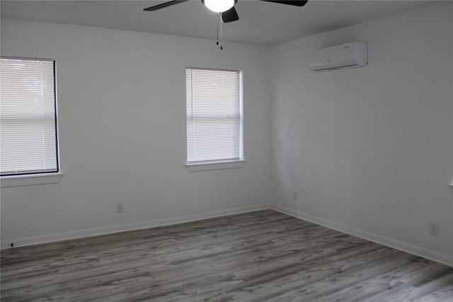 251 whispering oaks ln, Early, TX 76802