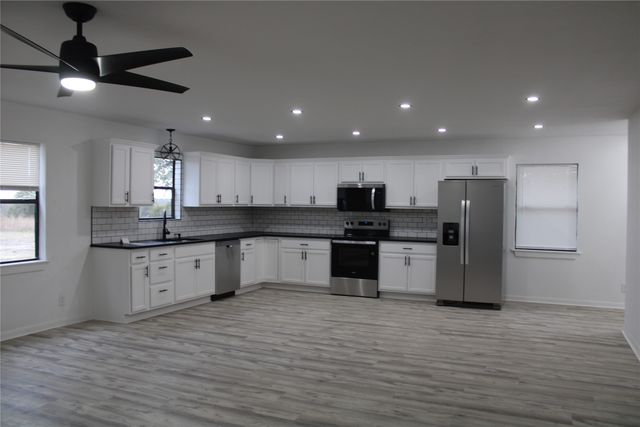 251 whispering oaks ln, Early, TX 76802