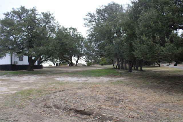 251 whispering oaks ln, Early, TX 76802