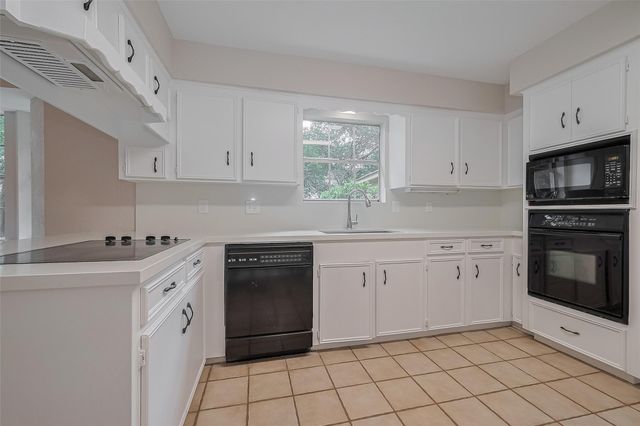 13714 Hambleton Circle, Houston, TX 77069