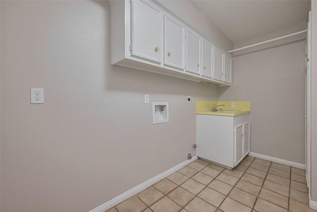 13714 Hambleton Circle, Houston, TX 77069