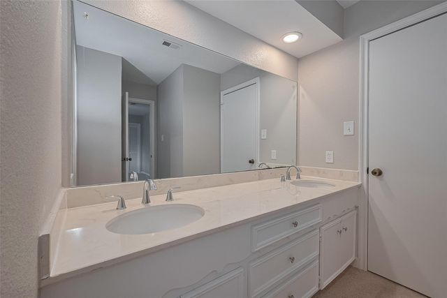 13714 Hambleton Circle, Houston, TX 77069