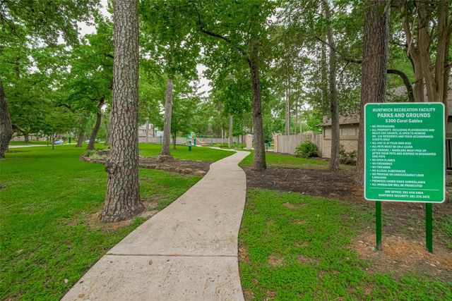 13714 Hambleton Circle, Houston, TX 77069