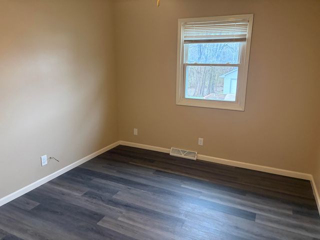 1605 SKYLANE DR, Columbia, MO 65202