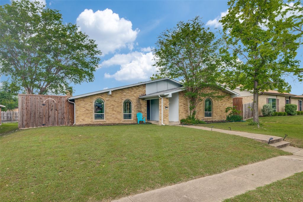 3709 Dumas Trail, Garland, TX 75043