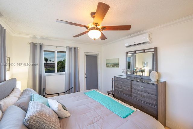 920 SW 10th Ter 12R, Hallandale Beach, FL 33009