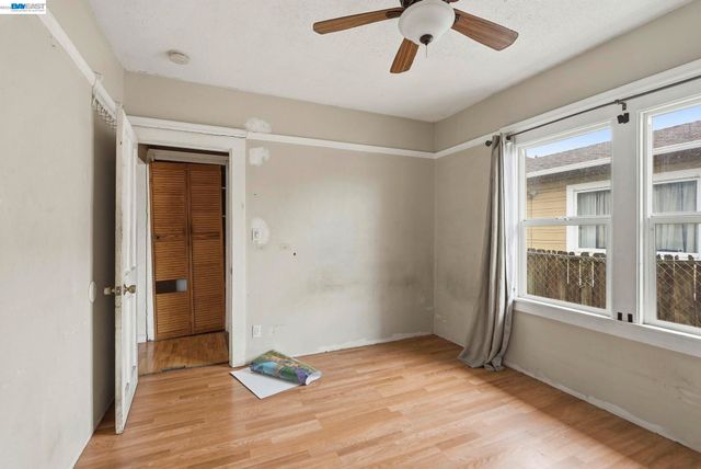 1735 Auseon Ave, Oakland, CA 94621