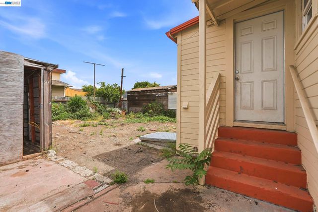 1735 Auseon Ave, Oakland, CA 94621