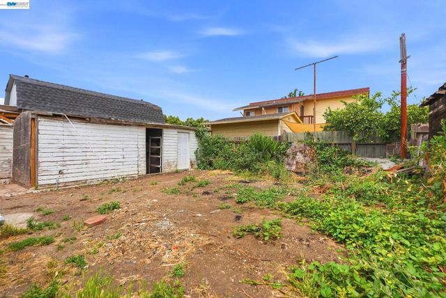 1735 Auseon Ave, Oakland, CA 94621