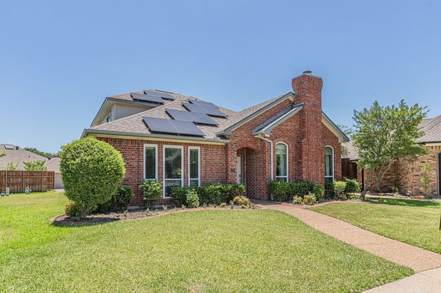 300 Sundance Circle, Irving, TX 75063