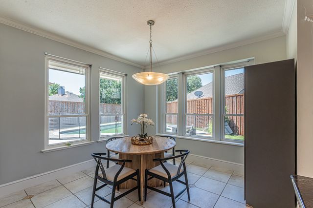 300 Sundance Circle, Irving, TX 75063