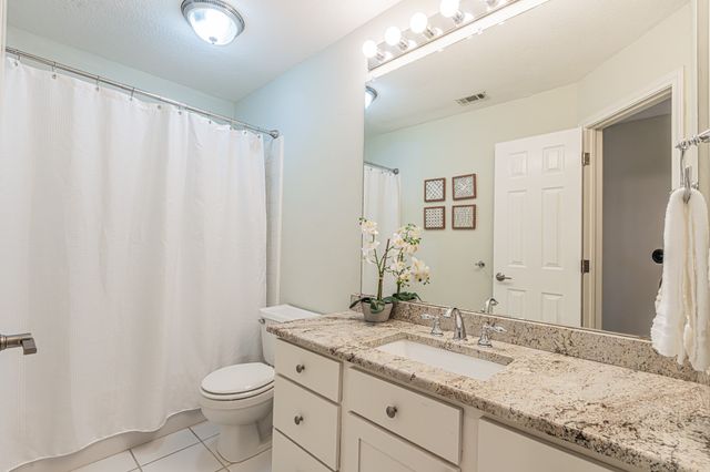 300 Sundance Circle, Irving, TX 75063