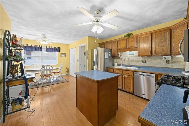 401 Kim Drive, Fairview Heights, IL 62208