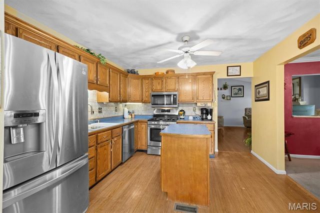 401 Kim Drive, Fairview Heights, IL 62208
