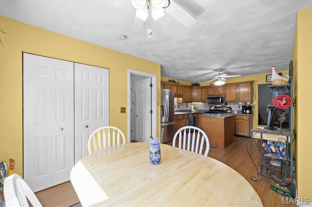 401 Kim Drive, Fairview Heights, IL 62208