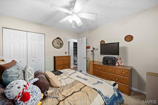401 Kim Drive, Fairview Heights, IL 62208