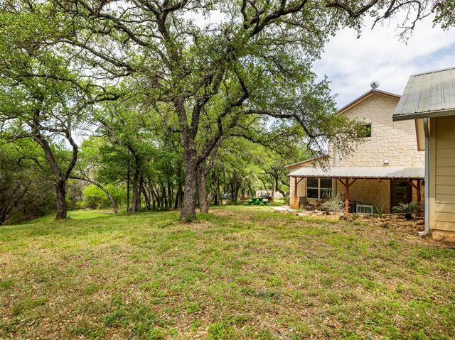 326 Lost Cove DR, Spicewood, TX 78669