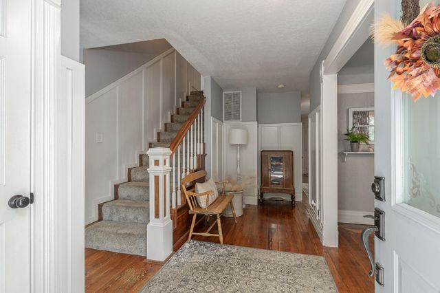 240 Iron Oaks Drive, Ozark, MO 65721