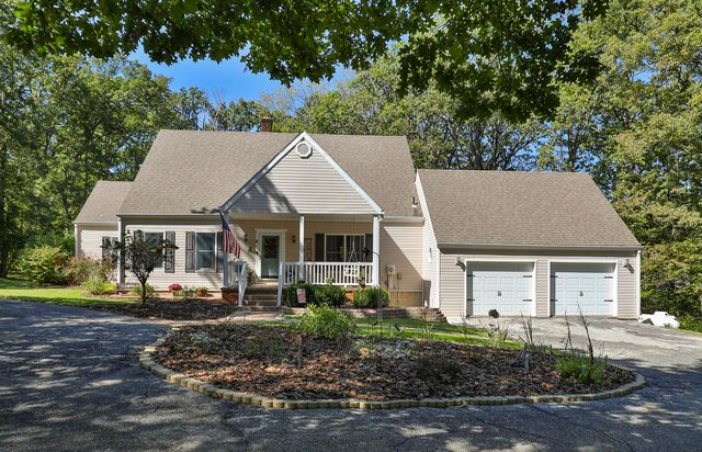 240 Iron Oaks Drive, Ozark, MO 65721