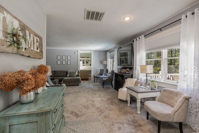 240 Iron Oaks Drive, Ozark, MO 65721