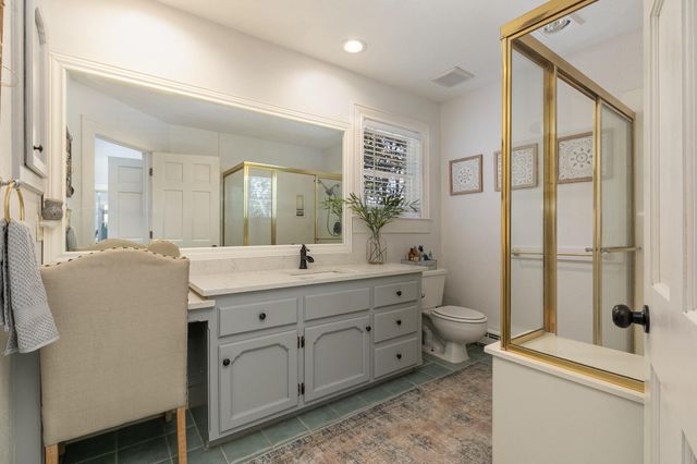 240 Iron Oaks Drive, Ozark, MO 65721