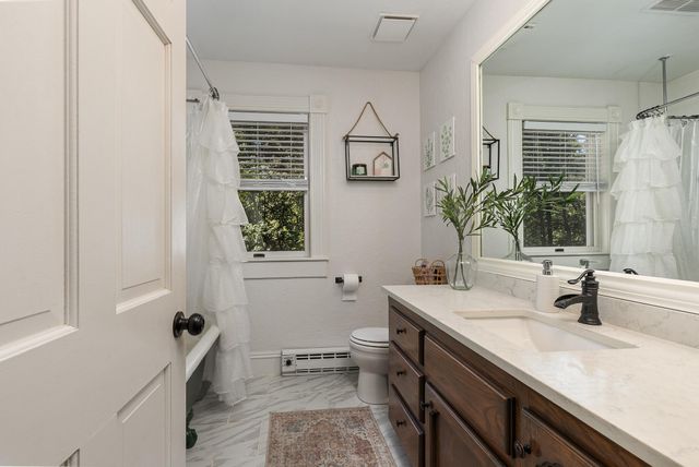 240 Iron Oaks Drive, Ozark, MO 65721