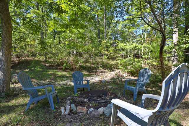 240 Iron Oaks Drive, Ozark, MO 65721