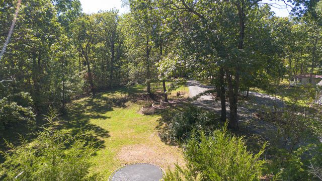 240 Iron Oaks Drive, Ozark, MO 65721