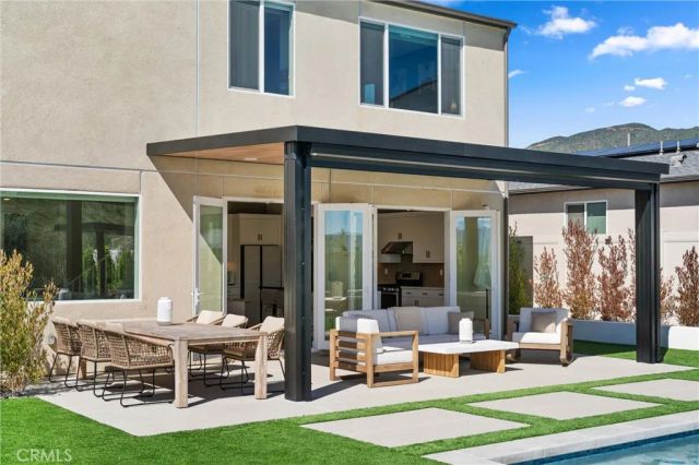 333 Canter Court, Fallbrook, CA 92028