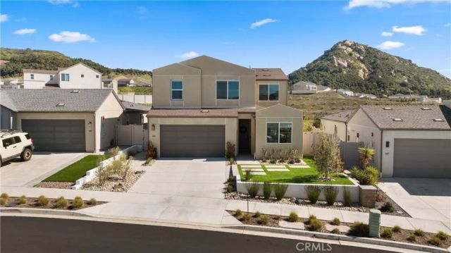 333 Canter Court, Fallbrook, CA 92028