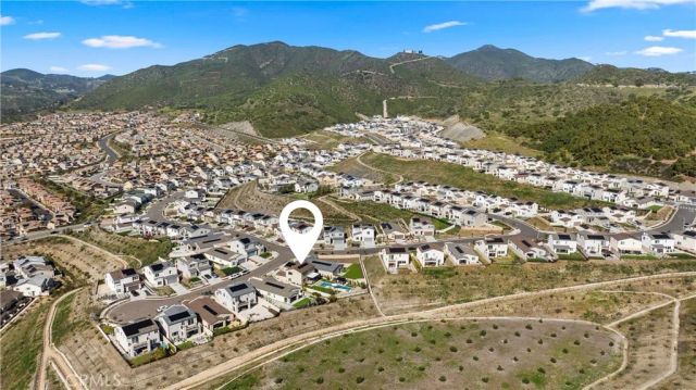 333 Canter Court, Fallbrook, CA 92028