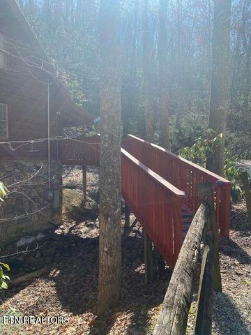 1823 Laurel Valley Way, Sevierville, TN 37862