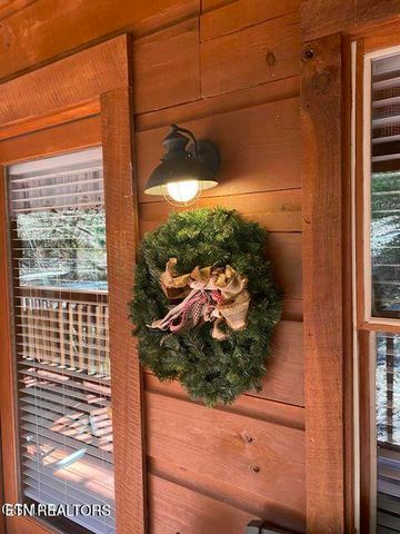 1823 Laurel Valley Way, Sevierville, TN 37862