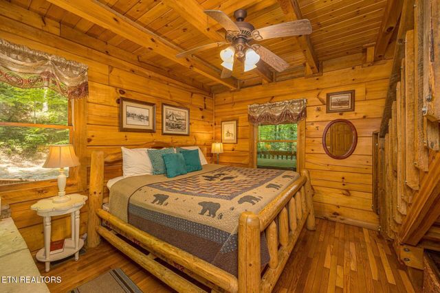 1823 Laurel Valley Way, Sevierville, TN 37862