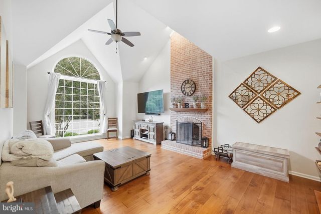 7315 SCARLET OAK CT, Fairfax Station, VA 22039