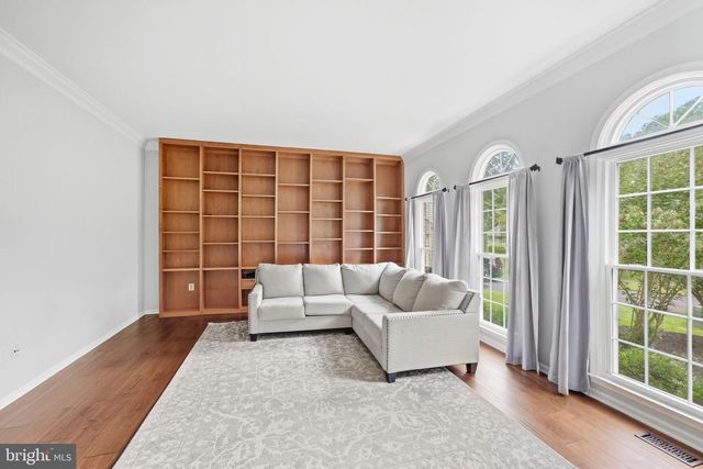 7315 SCARLET OAK CT, Fairfax Station, VA 22039