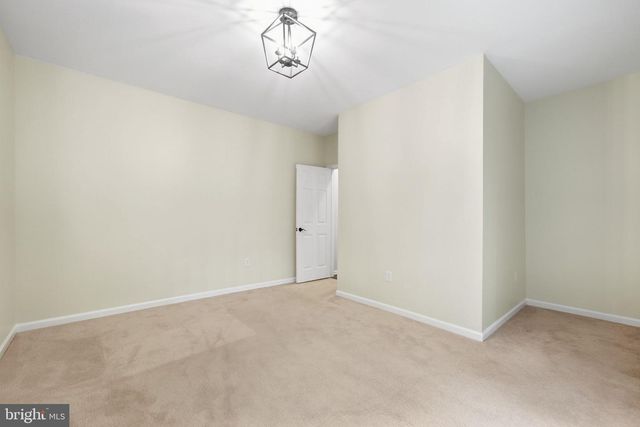 7315 SCARLET OAK CT, Fairfax Station, VA 22039