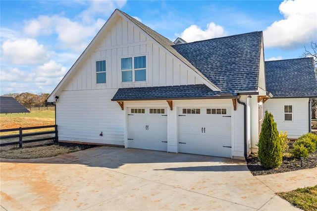 7588 Highway 98 W Road, Commerce, GA 30530