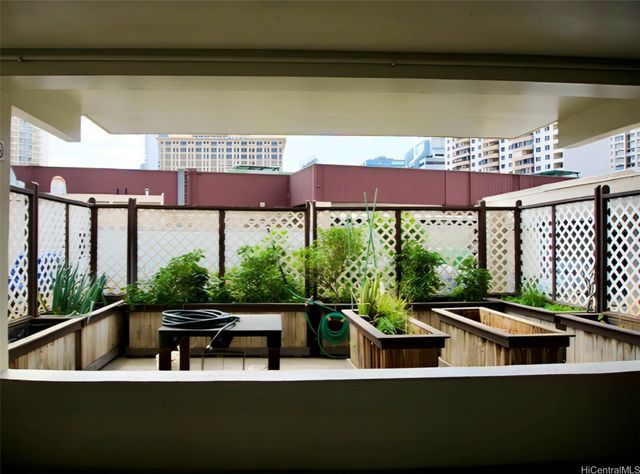 1624 Kanunu Street 507, Honolulu, HI 96814