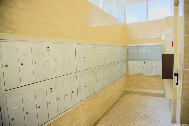 1624 Kanunu Street 507, Honolulu, HI 96814