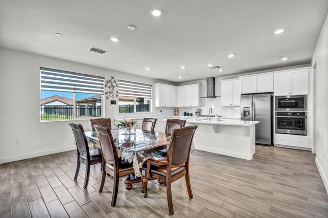 10933 Monomoy Way, Stockton, CA 95219