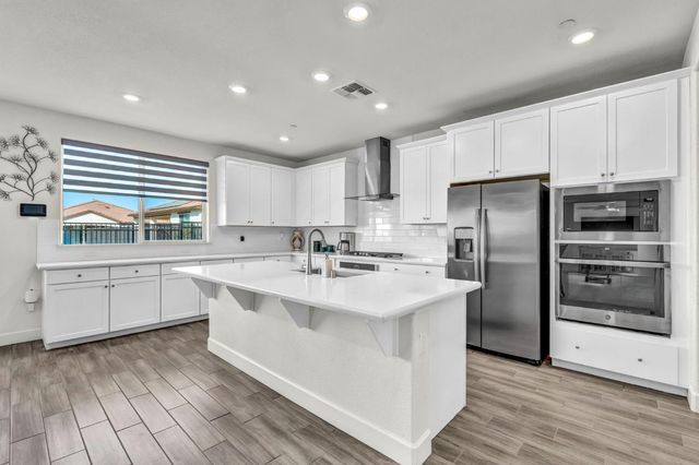 10933 Monomoy Way, Stockton, CA 95219