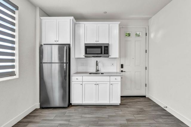 10933 Monomoy Way, Stockton, CA 95219