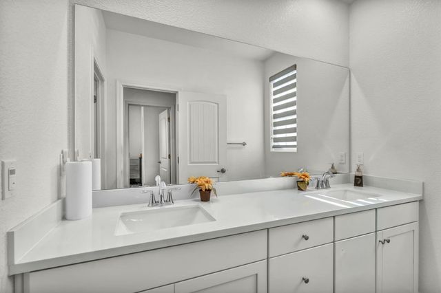 10933 Monomoy Way, Stockton, CA 95219