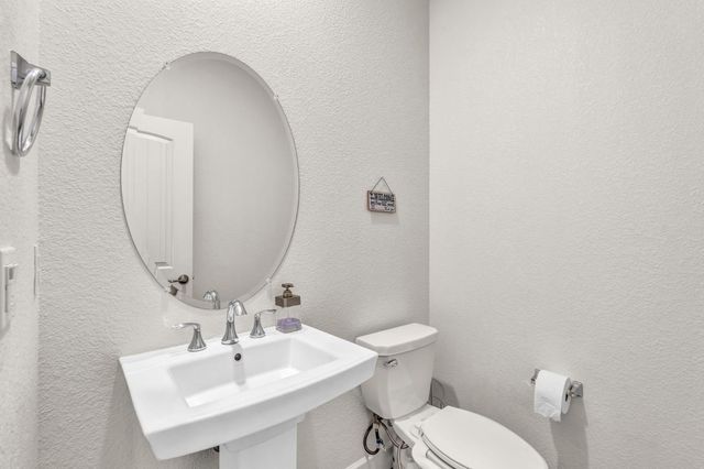 10933 Monomoy Way, Stockton, CA 95219