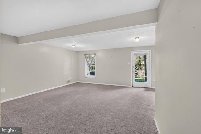 803 ARBERN PL, Newark, DE 19711