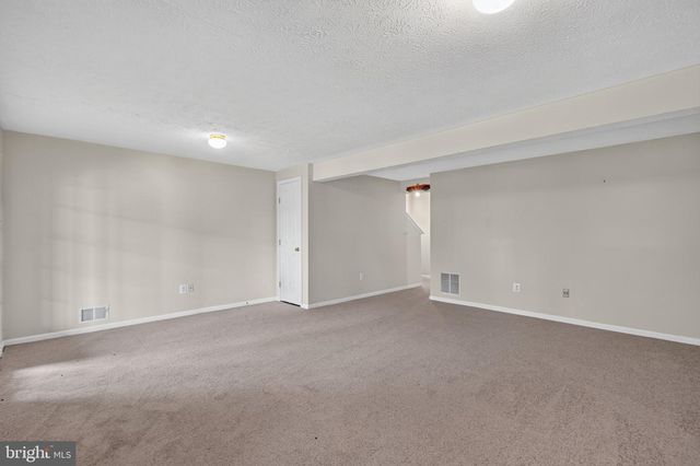 803 ARBERN PL, Newark, DE 19711