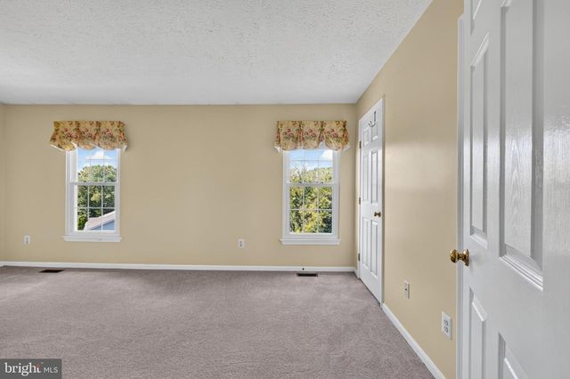803 ARBERN PL, Newark, DE 19711
